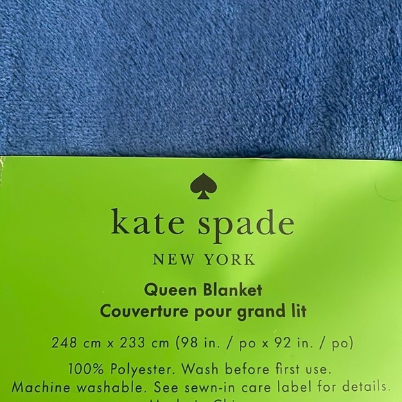 Kate Spade - Queen Blanket - Picture 3 of 4